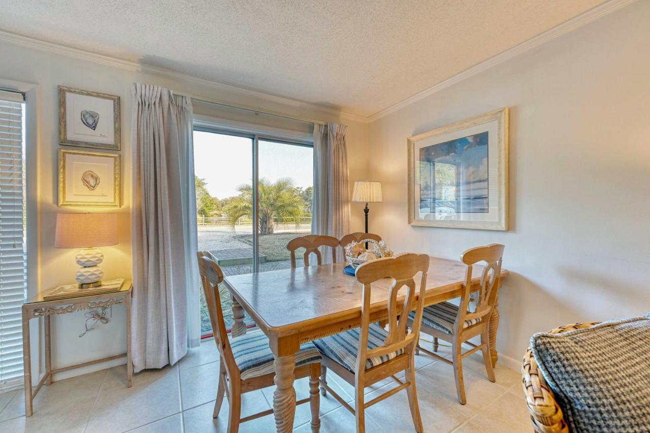 Myrtle Beach Abode With Seasonal Pool And Lake View! Villa Eksteriør billede