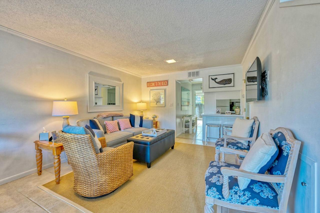 Myrtle Beach Abode With Seasonal Pool And Lake View! Villa Eksteriør billede